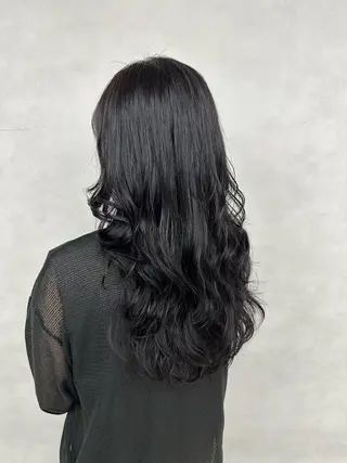 ロング カラー パーマ 大人レイヤー& 透明感カラー💄のヘアスタイル