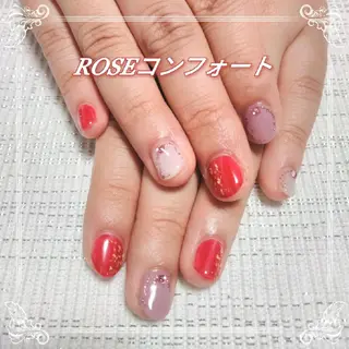 ネイル エステとネイル ローズコンフォートのネイルデザイン