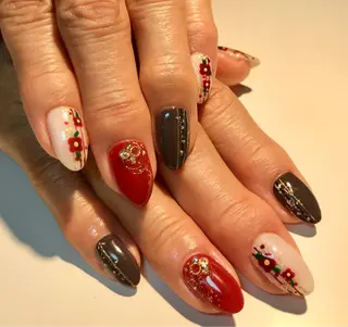 ネイル 吉田  （ネイリスト）のネイルデザイン