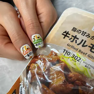 ネイル Aleum所属・Nail Salon Aleumのネイルデザイン