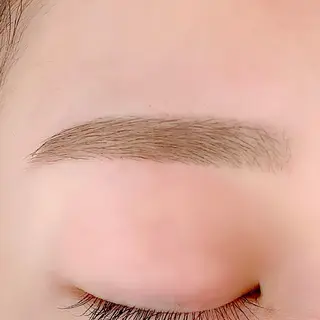 アイブロウ BellFlower Aki(眉・まつげ)のマツエク・マツパデザイン