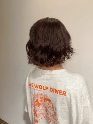 ミディアム カラー 塩澤 榛奈のヘアスタイル