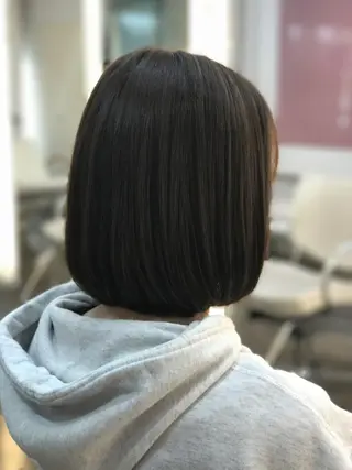 カラー アルファ シェリのヘアスタイル