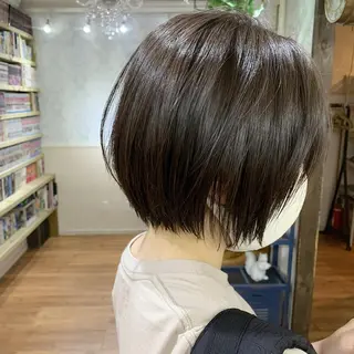 ショート カラー 🌱小顔魅せカット 透明感カラー/泉綺のヘアスタイル
