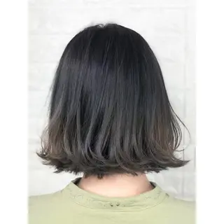 ショート カラー KIZU 髪質改善 怪談を語る美容師のヘアスタイル