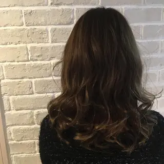 セミロング トレヴァー デルチザンのヘアスタイル