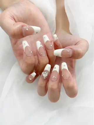 ネイル 五十嵐 美智のネイルデザイン