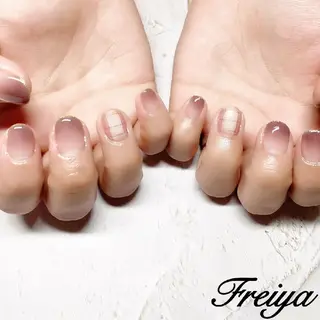 ネイル FREIYA所属・FREIYA マツエク、ネイルのマツエク・マツパデザイン