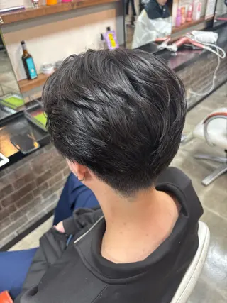 メンズ イツキ🌕デザインカ ラー🥨髪質改善🫧のヘアスタイル