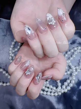ネイル She   Nail所属・ISA_ BELLAのネイルデザイン