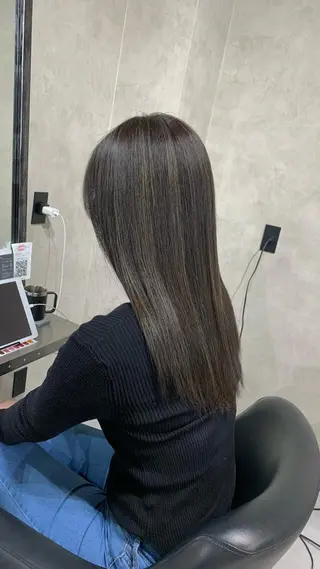 カラー KISS SWAN所属・B E C H I C O〔べち子〕のヘアスタイル