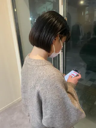 ショート あやか/ベージュ /透け感カラーのヘアスタイル