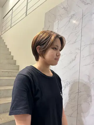 ショート miu /透明感カラーのヘアスタイル