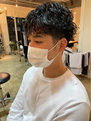 パーマ 岡田 神奈のヘアスタイル