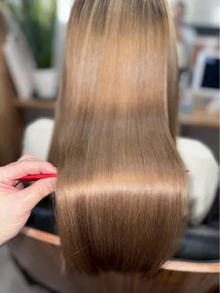 ロング 白鳥 正孝のヘアスタイル