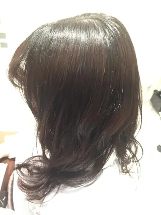 セミロング 岡田 夏実のヘアスタイル