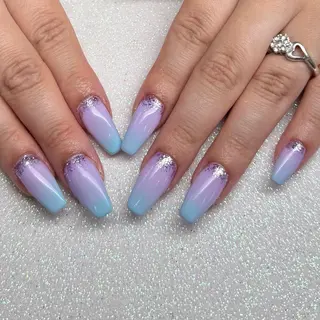 ネイル VIERU 🌈🎀💖のネイルデザイン