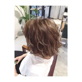 ショート ミディアム セミロング カラー パーマ アオガミ （前髪顔周りカット）のヘアスタイル