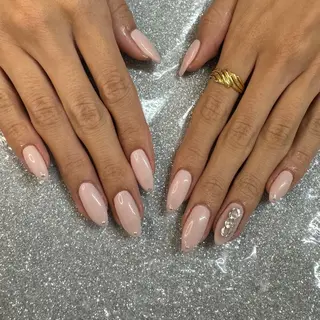 ネイル VIERU 🌈🎀💖のネイルデザイン