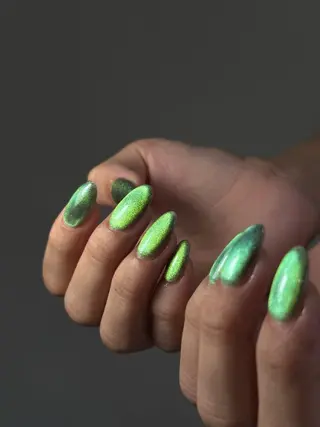 ネイル neouv所属・NEOUV_ mikuのネイルデザイン