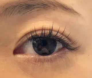 マツエク・マツパ 【デザイナー】田中 美生のヘアスタイル