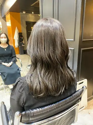 カラー Ms.CHARM所属・透明感カラー🌿 グレージュ🐺陽介のヘアスタイル