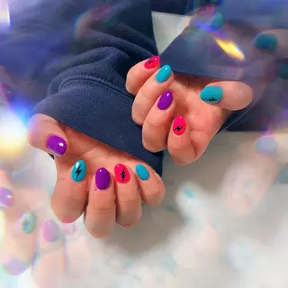 ミディアム ネイル 💎ビューティサロン 湘南　RIRAN💎のネイルデザイン