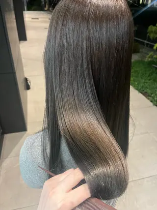 ロング ユイ☆ハイトーン ☆ブリーチデザインのヘアスタイル