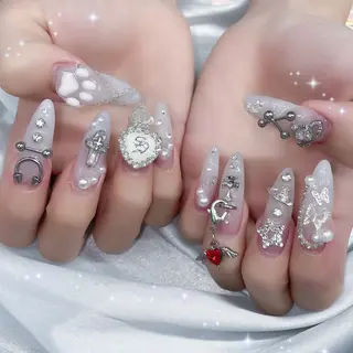 ネイル アイラッシュサロン新宿所属・_Nail_ Amiのネイルデザイン