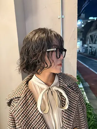 ショート カラー パーマ/ボブ /レイヤー チヒロのヘアスタイル