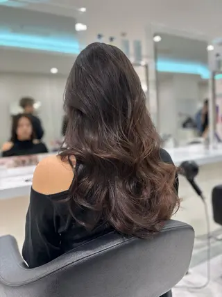 ロング カラー ブリーチなし透明感 ×縮毛矯正🤍ユウのヘアスタイル