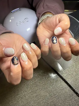 ネイル 艶々の美爪を〜 【リリアーナ】のネイルデザイン