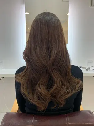 ロング ヘアー・クロマチックノート所属・杣澤 詩乃のヘアスタイル