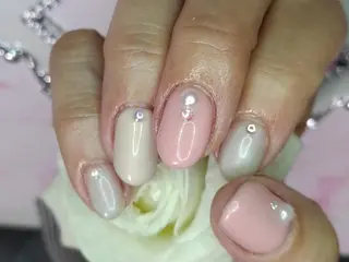 ネイル エステとネイル ローズコンフォートのネイルデザイン