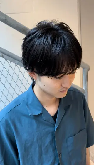 ショート パーマ メンズ 落ちる黒 森崎雄斗のヘアスタイル