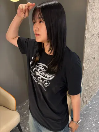 セミロング 🫧 栄ハイトーン Yasuyo🫧のヘアスタイル