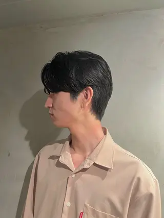 メンズ 韓国風前髪顔周り バーバーakaneのヘアスタイル