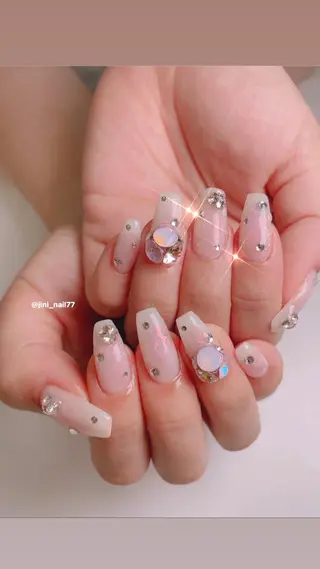 ネイル JINI NAIL所属・ジニ ネイルのネイルデザイン