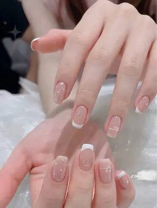 ネイル モナ& あきのネイルデザイン