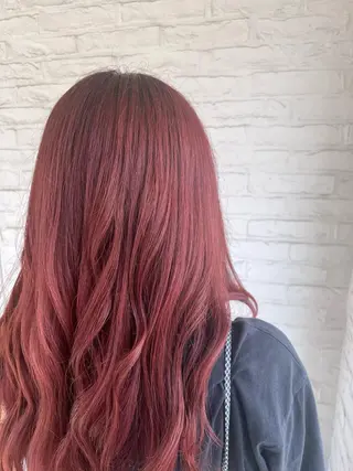 カラー 山田 愛華のヘアスタイル