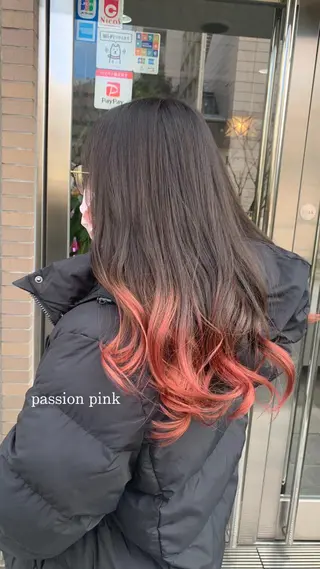 ロング カラー 🌈re-room EIKI🇰🇷のヘアスタイル