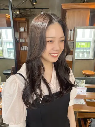 ロング カラー 梅田美容室 山崎海波のヘアスタイル