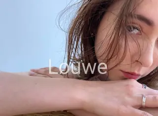 ミディアム カラー レイヤー　べージュ 白石研太のヘアスタイル