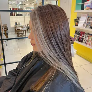 ロング カラー らいむ/暖色/ルーツ /イヤリングカラーのヘアスタイル