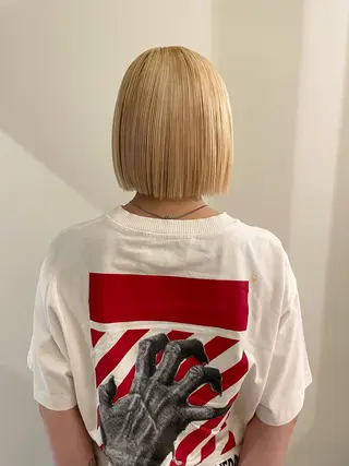 ミディアム カラー 渋谷 留菜のヘアスタイル