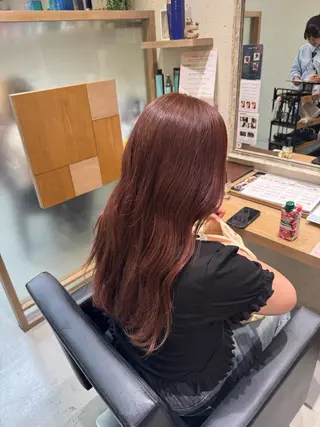 セミロング カラー 透明感カラー/顔周り カット/レイヤーにかのヘアスタイル