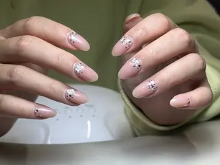 ネイル Eveネイル チップスカルプ専門店のネイルデザイン