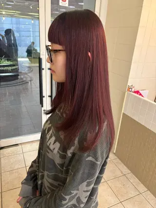 ロング カラー スズキ ユウナのヘアスタイル