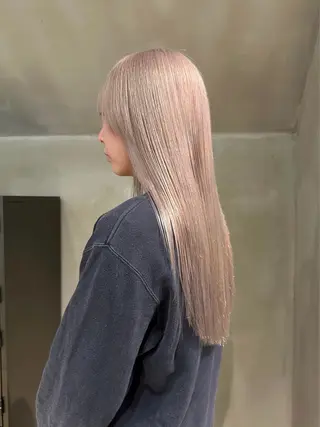 ロング mei🪽 カラーモデルのヘアスタイル