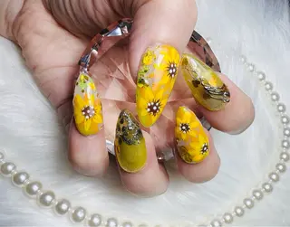 ネイル beauty park partage所属・藤 井のネイルデザイン